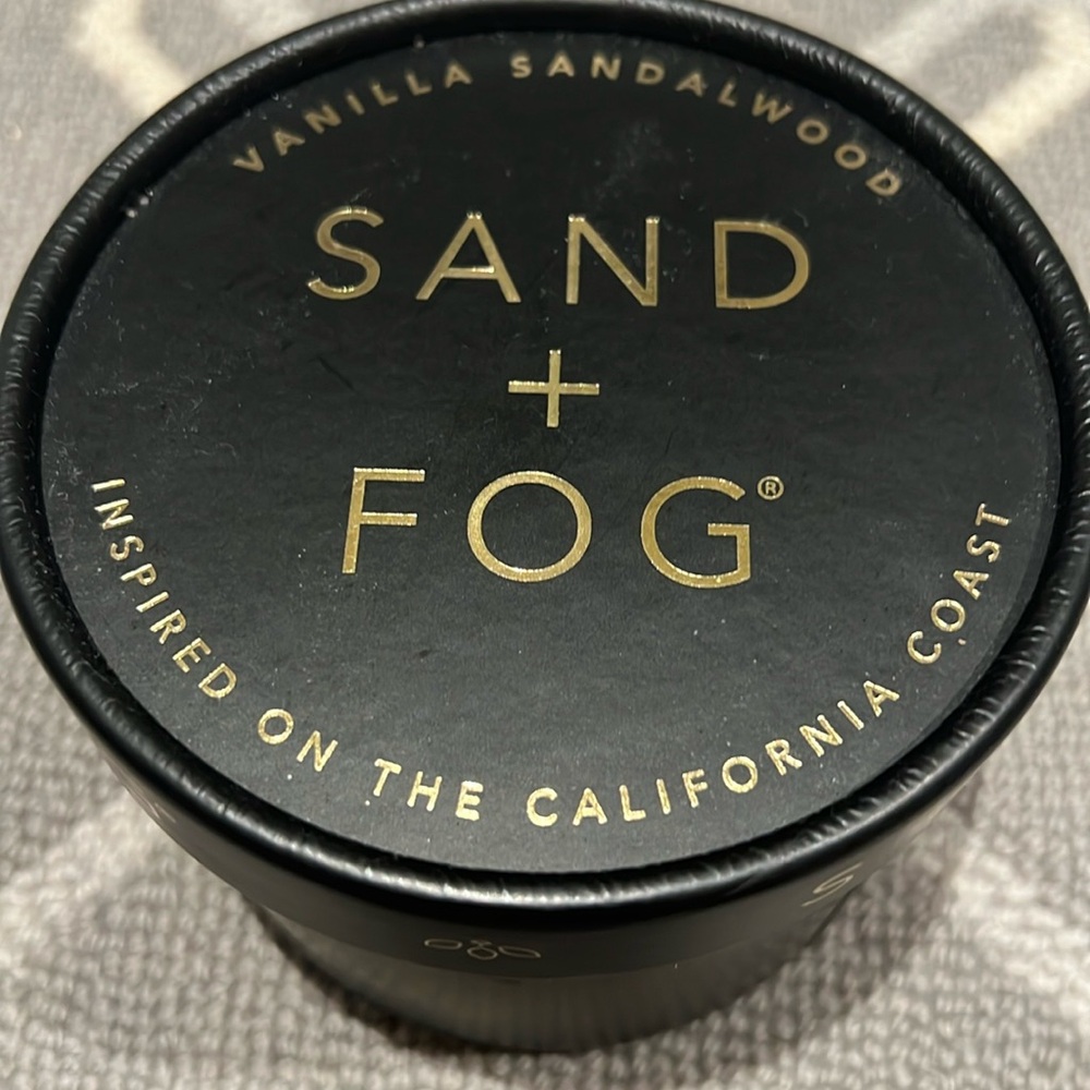 Vanilla and sandalwood large scented candle